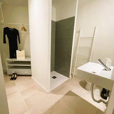 Collection Port - Boutique , Center Couette-café *
